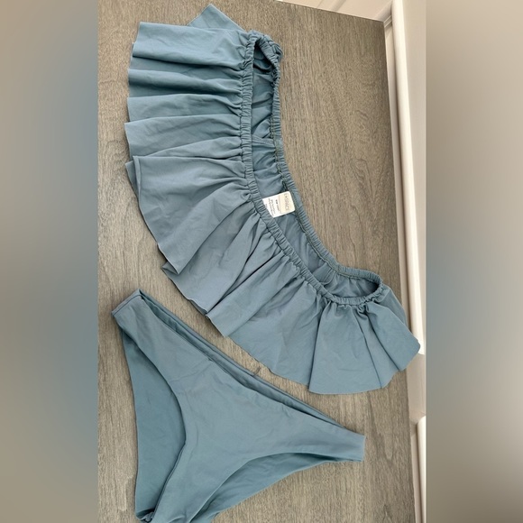 L*space Ruffle Swim off the shoulder Slated Glass Blue bikini set size S… - Picture 2 of 15
